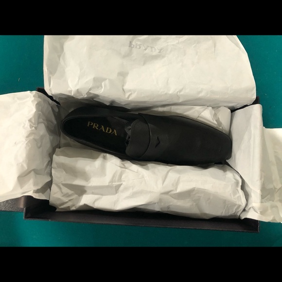 Prada main image 4
